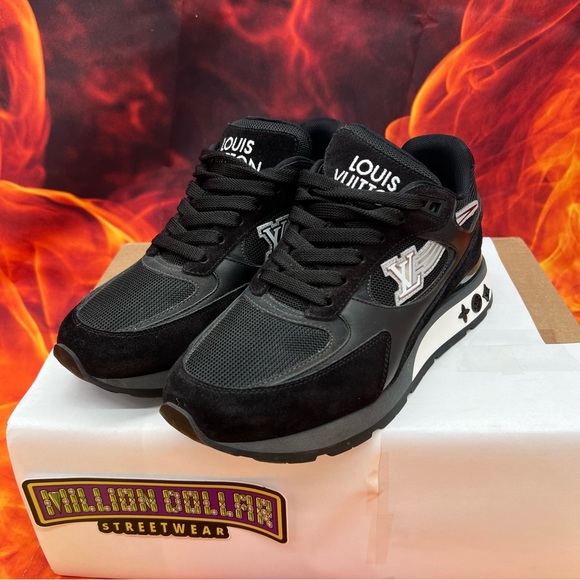 Louis Vuitton run away sneaker LV- 5/7M - Picture 3 of 10
